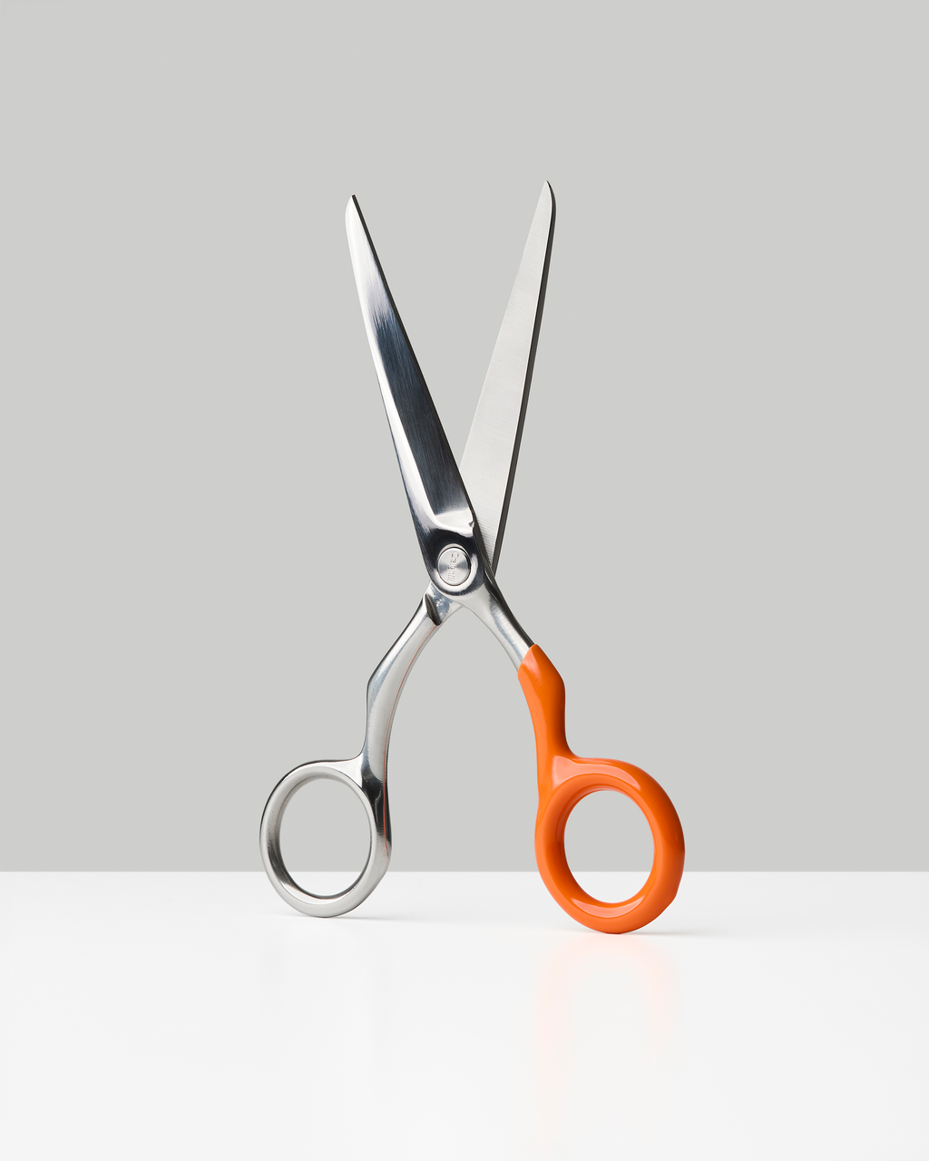 Spectra Scissors: Red + White